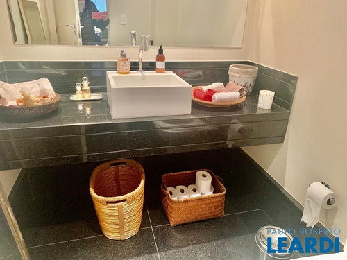 Imagem 1 de 8 de Apartamento - Jardim América - Sp - 644959