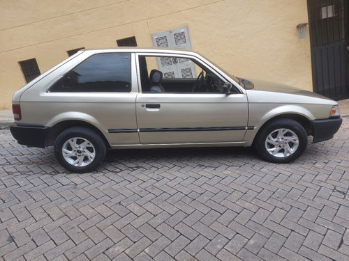 Mazda 323 Coupe - Modelo 93