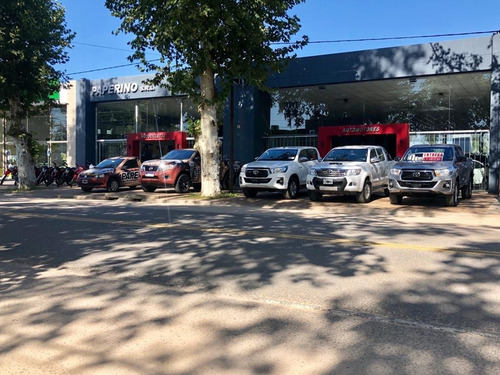 Imagen 17 de 20 de Toyota Hilux 2020 2.8 Cd Sr 177cv 4x4