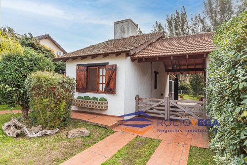 Casa En Venta En Country Club Banco Provincia De Bs. As.