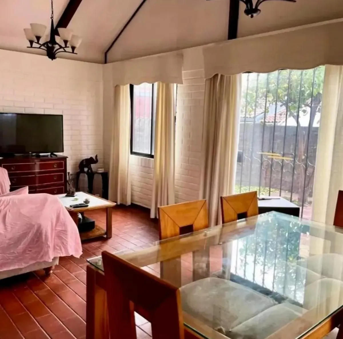 Imagen 2 de 11 de Linda Casa Independiente, Rojas Magallanes Av La Florida