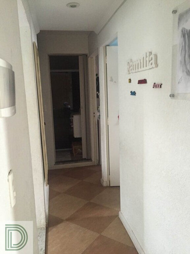 Imagem 4 de 8 de São 2 Dormitórios, Sala 2 Ambientes, Cozinha - Di16478