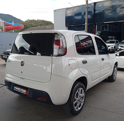 Fiat Uno 1.0 Attractive Flex 5p marchas