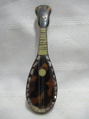 Imagen 1 de 6 de Antiguo Adorno Instrumento Musical Mandolina Miniatura Nácar