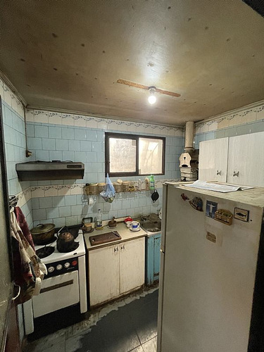 Oportunidad De Inversión Casa Amplia Con Local Comercial.