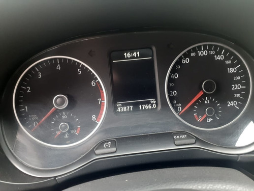 Volkswagen Suran Highline Gris Indy 2019