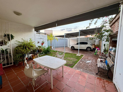 Venta Casa 3 Dormitorios A Metros Del Orfeo Planos