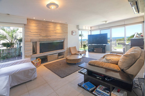 Casa En Venta 5 Dor, Vista Al Mar, Piscina