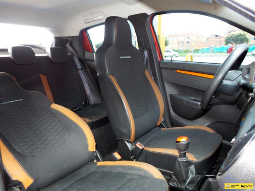 Imagen 18 de 25 de Renault Kwid Outsider