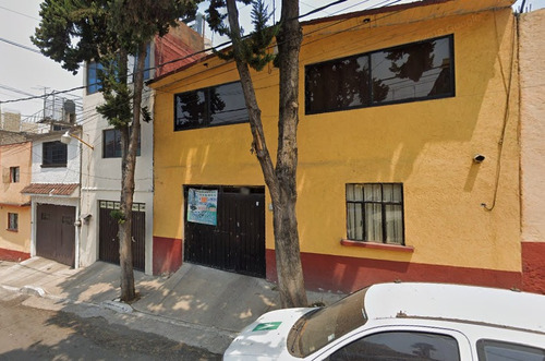 Imagen 2 de 4 de Casa A 10 Minutos De Plaza Centenario *mac*