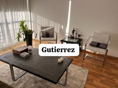 Excelente Departamento En Venta Con Vista Al Jardín.