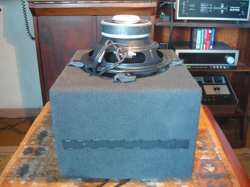 Jl Audio Subwoofer 8w 1-4 ( Americano )