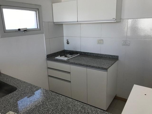 Imagen 4 de 14 de Venta Departamento De 1 Dormitorio Semipiso Barrio Luis Agote