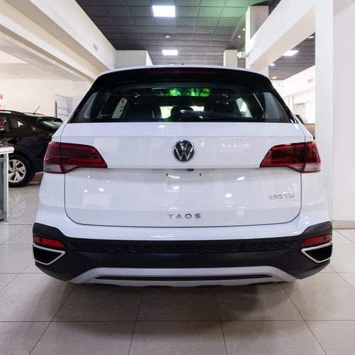 Imagen 8 de 16 de Volkswagen Taos Highline 250 Tsi At My23 0km #17