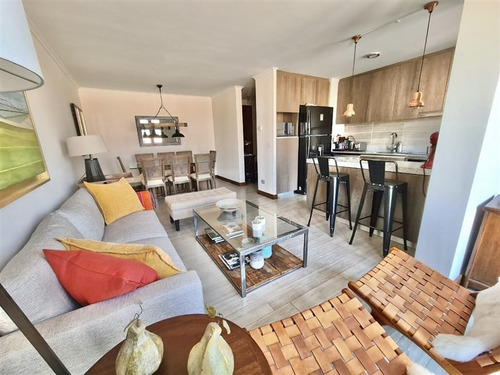 Departamento En Venta De 2 Dorm. En Lo Barnechea