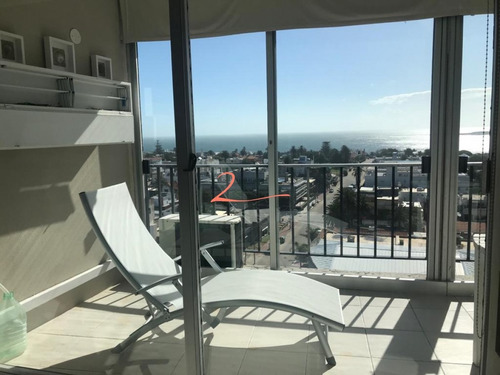 Apartamento En Península 2 Dormitorios Con Vista Al Puerto- Ref: 5328