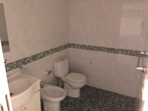 Imagen 22 de 30 de Excelente Oficina De 140m , 2 Despachos Y Planta Libre, 2 Baños, Equipos De A.a. E Iluminación.