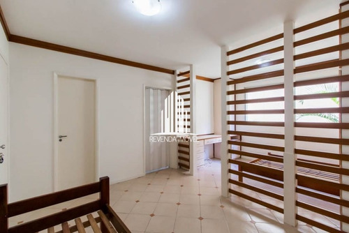 Imagem 6 de 15 de Studio Semi Mobiliado 33m² Com Vaga - Moema - Lo4440