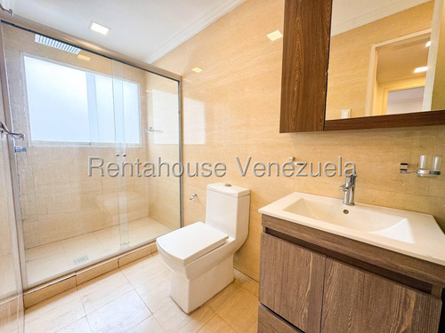 Moderno Apartamento En Venta En Altamira 2522652 Ijp