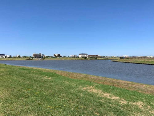 Imagen 3 de 12 de Venta Lote Costas Al Lago. Financiado
