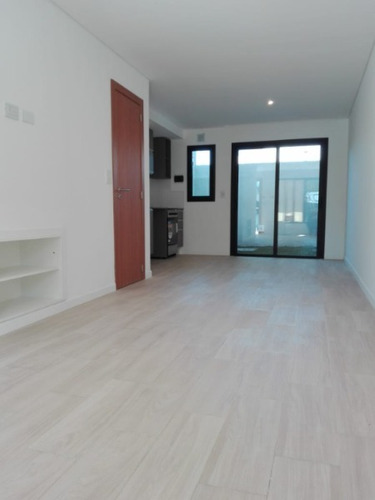 Imagen 2 de 11 de Duplex Nuevo Villa Primera Con Entrada De Auto - Ref: 1281