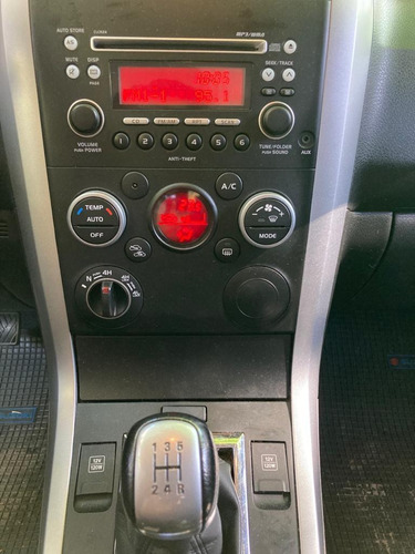 Imagen 14 de 15 de Suzuki Grand Vitara 2.4 Jx 4dw 5mt 2016