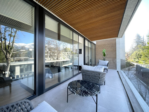 Arriendo Dptos. Nuevos 4d + Estar + Serv. / Las Condes