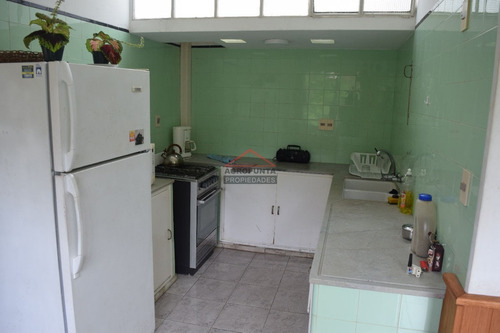 Casa En Mansa, 3 Dormitorios *- Ref: 3522