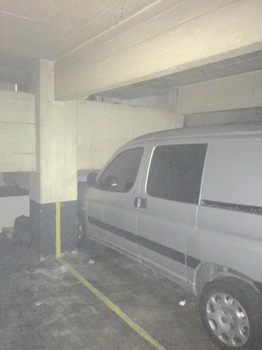 Imagen 3 de 6 de Venta Cochera San Isidro