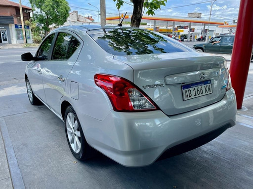 Imagen 5 de 11 de Nissan Versa 1.6 N Advance At 2017