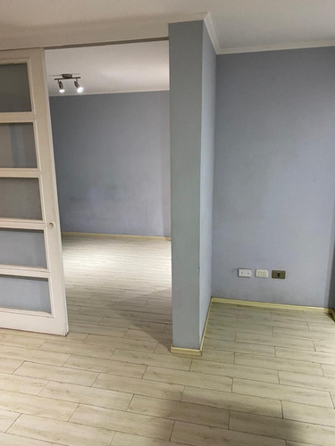 Arriendo Departamento 1d 1b Lira Con Marin En Santiago
