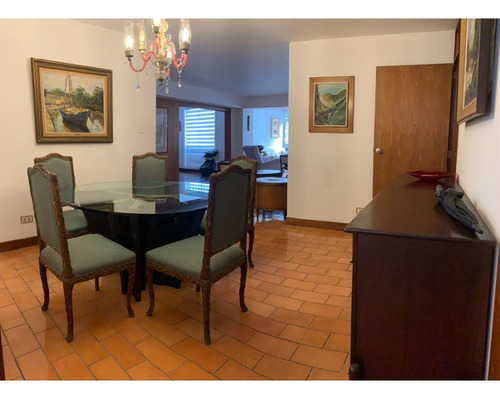 Se Vende Apartamento 166.5m2 Cumbres De Curumo 8390