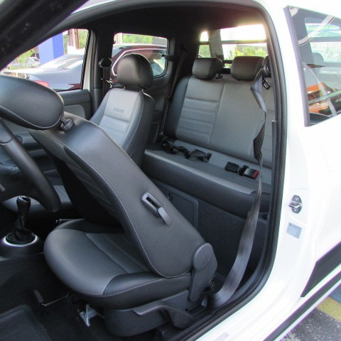 Saveiro Cross 1.6 Cd Mt 2016 Branco