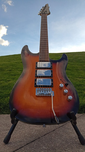 Guitarra Electrica  Laguna Strat Supreme  Custom