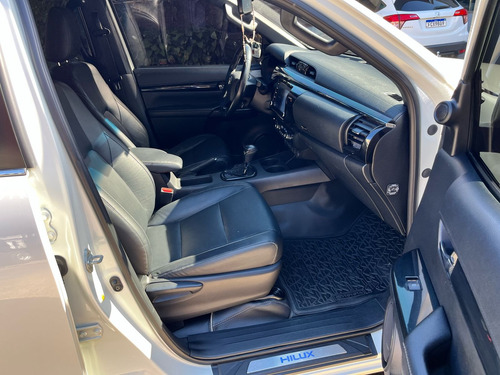 Toyota Hilux 2.8 Tdi Srx Cab. Dupla 4x4 Aut. 4p