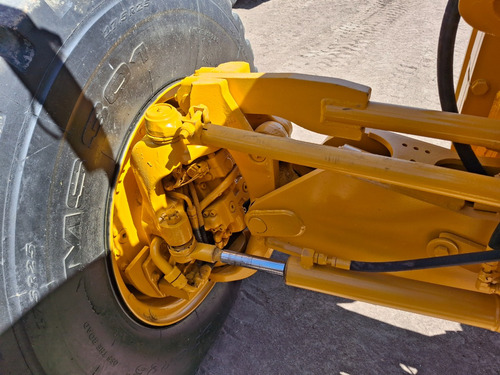 Motoconformadora John Deere 672d 2006