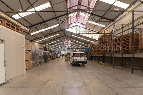 Galpón Con 2 Cavas Cuartos De Refrigeración!! 25-5175