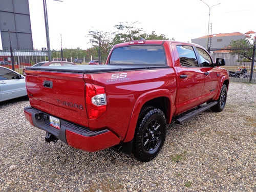 Imagen 5 de 18 de Toyota Tundra Sr5 Tss 2021 V8 4x4 Automático