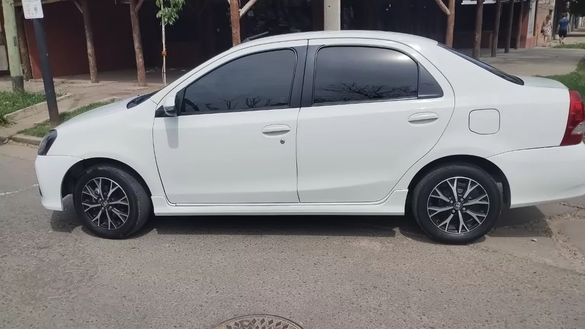 Toyota Etios 1.5 Sedan Xls