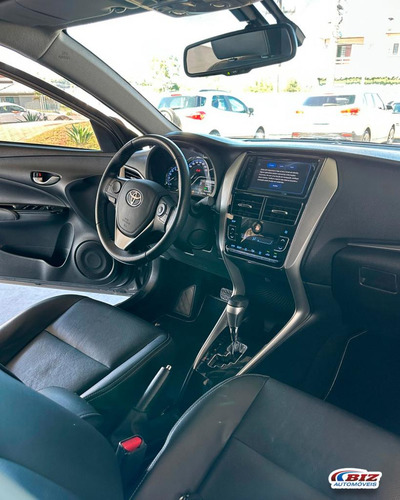 Toyota Yaris Sedán 1.5 Flex 16V Aut.