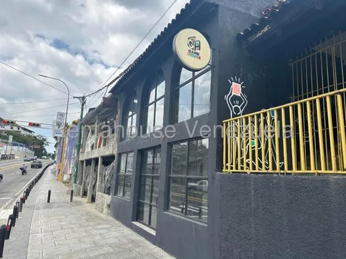Fondo De Comercio Dedicado A La Distribucion De Alimentos Pre-empacados, En Venta, En El Hatillo. 25-12736