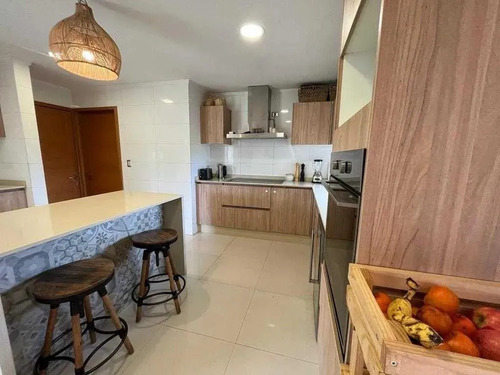 Vendo Parcela Con Hermosa Casa En Condominio