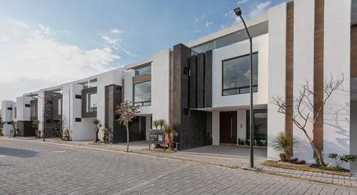 Casa En Venta Lomas De Angelopolis