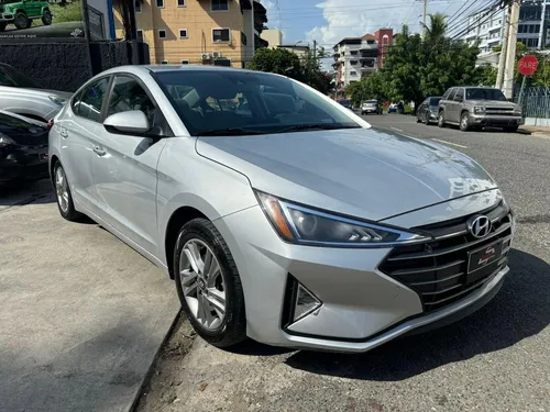 Hyundai Elantra Sel 2019 Recien Importado