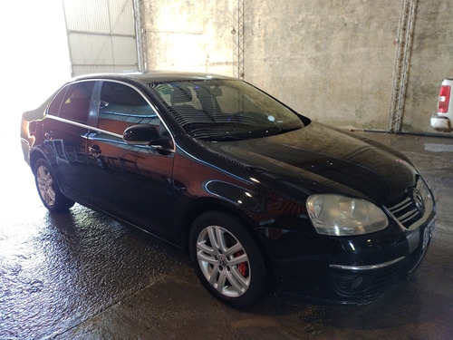 Volkswagen Vento 2.5 Advance 2007