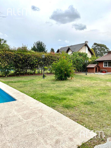 Casa En Venta En Canning