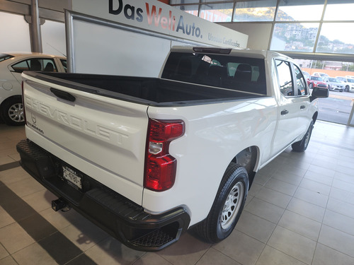 Chevrolet Silverado 4.3 1500 Doble Cabina Ls V6 4x2 At