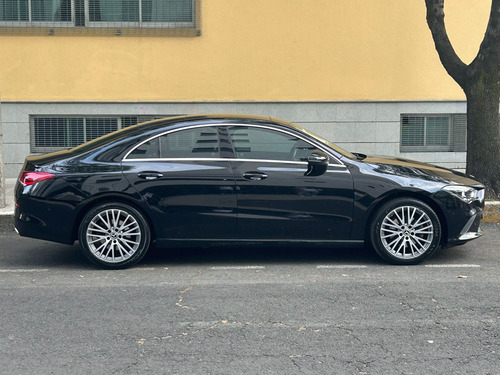 Mercedes-Benz Clase CLA 1.6 200 Cgi Sport At
