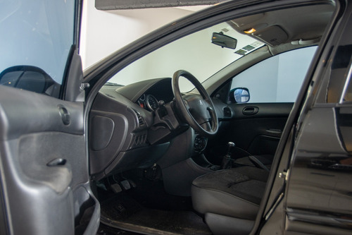 Imagen 9 de 13 de Peugeot 207 Compact Xs 1.9d 5p Taraborelli Usados