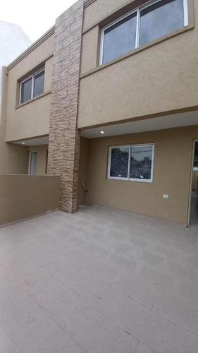 Duplex 2 Amb. Amplio Con Cochera Y Patio